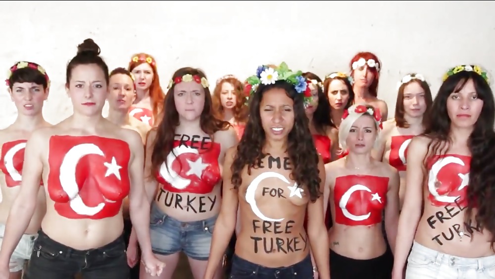Porn Pics Turkish girls+flag ,Turk bayragimiz ve ciplak kizlar