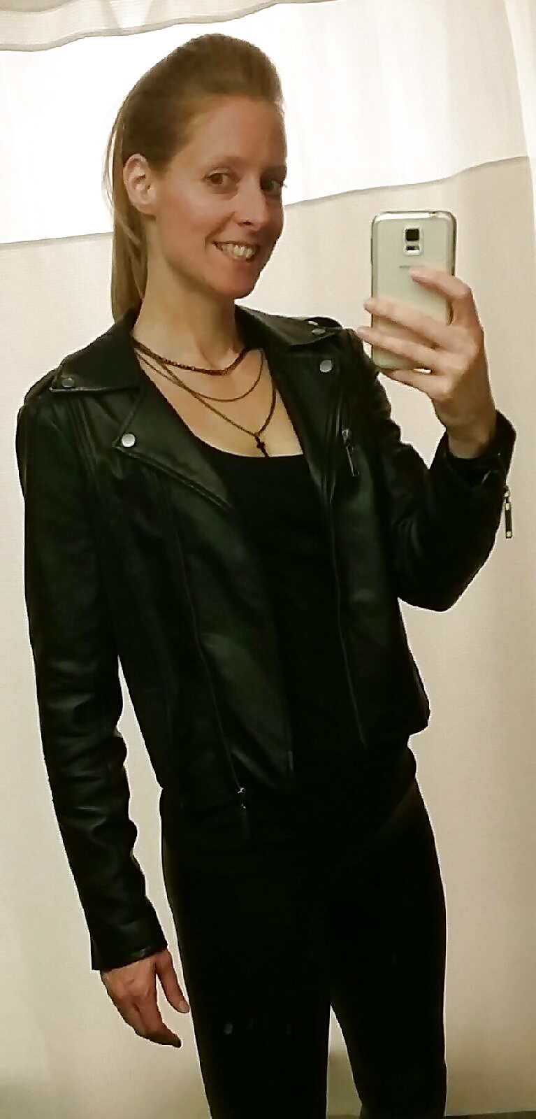 Porn Pics Wet look leggings