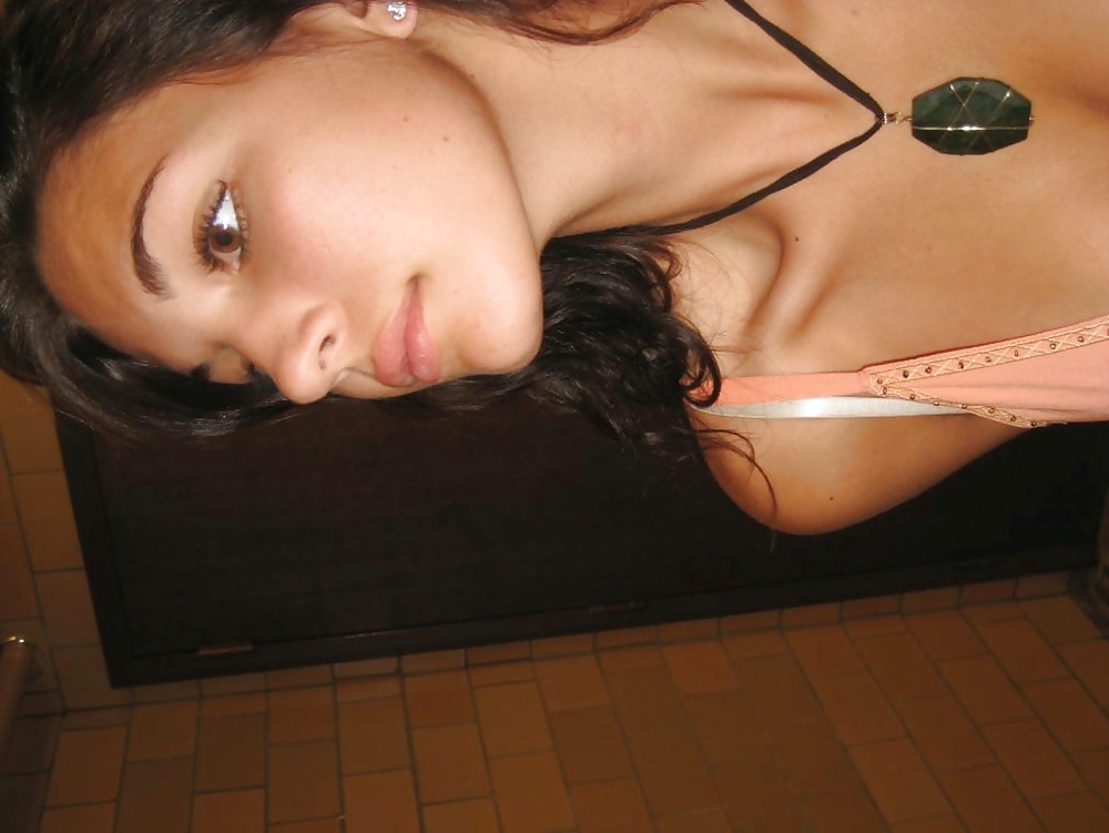 Porn Pics gina slutty slut