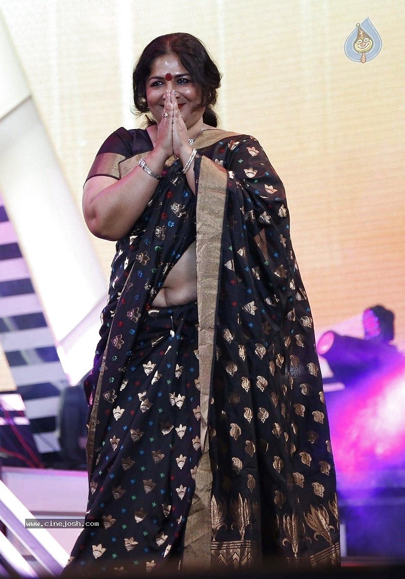 800px x 1144px - Mallu actress jayabharathi - 1 Pics | xHamster