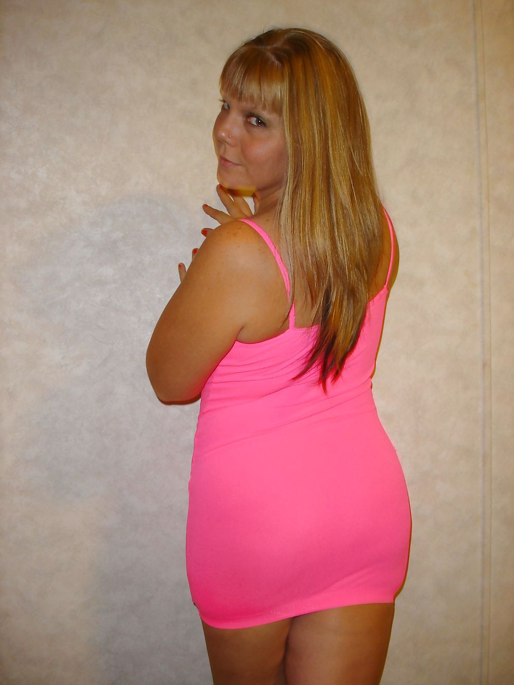 Porn Pics wife is sexy in pink