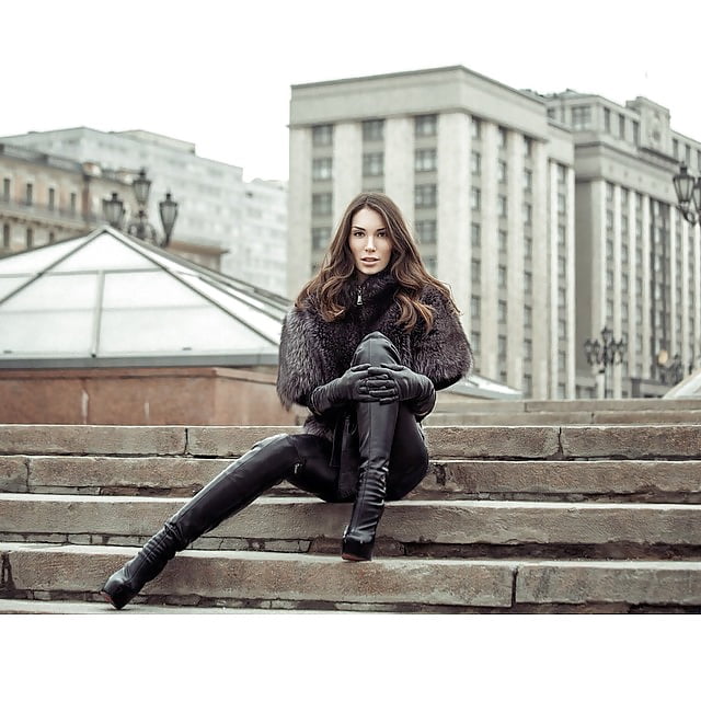 Porn Pics Leather Gloved Bitches - Whores & Amateurs