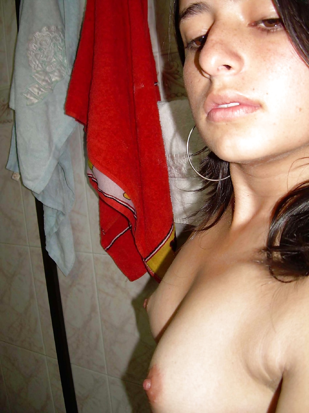 Porn Pics Silly Selfie Brunette Queen