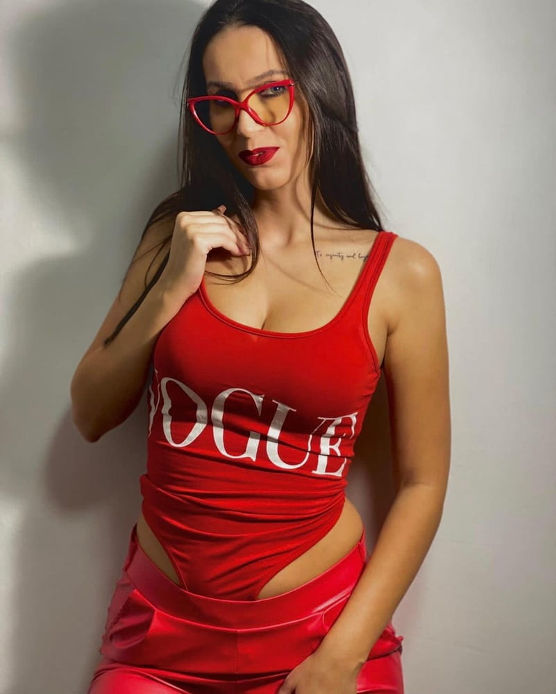 Romanian Slut Andreea Gdo - 14 Photos 