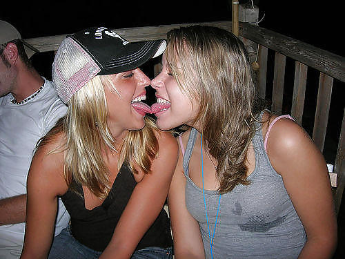 Porn Pics french kiss