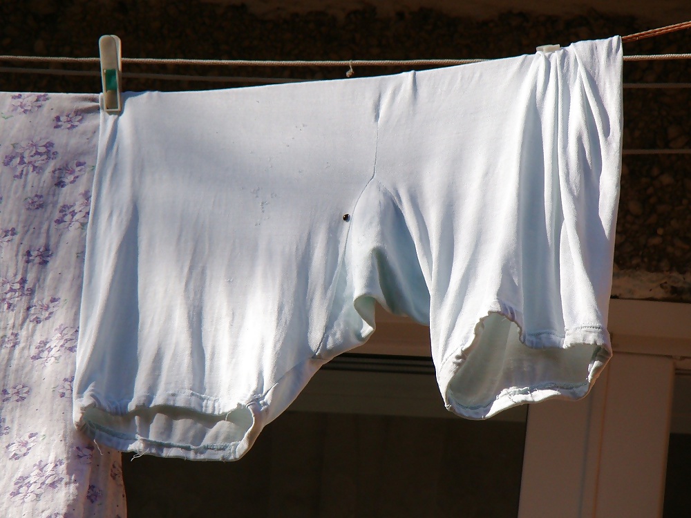 Porn Pics Knickers and panties on a clothesline! Amateur!