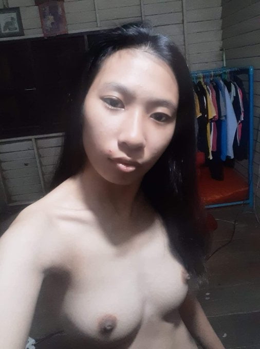 Thai Girl 33 - 200 Photos 
