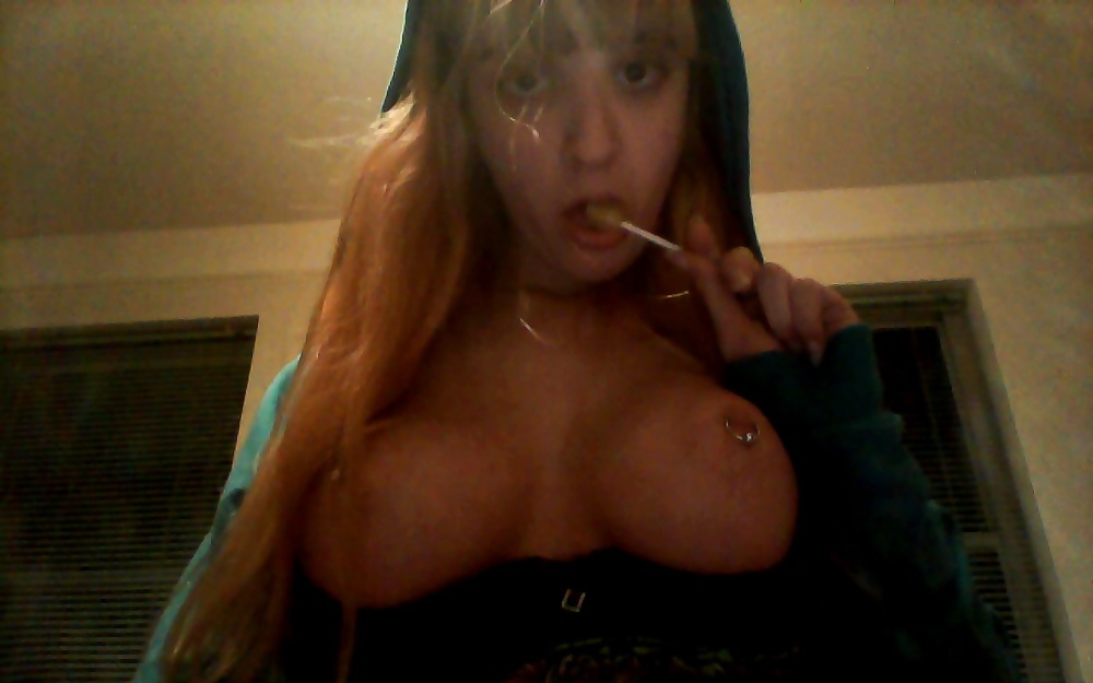 Porn Pics busty nerdy gamer girl topless webcam