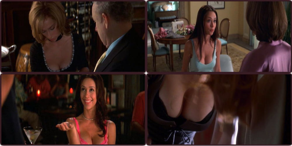 Jennifer Love Hewitt Busty Hot And Huge Cleavage.