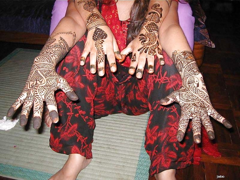 Porn Pics Indian sexy hands feet and mehndi