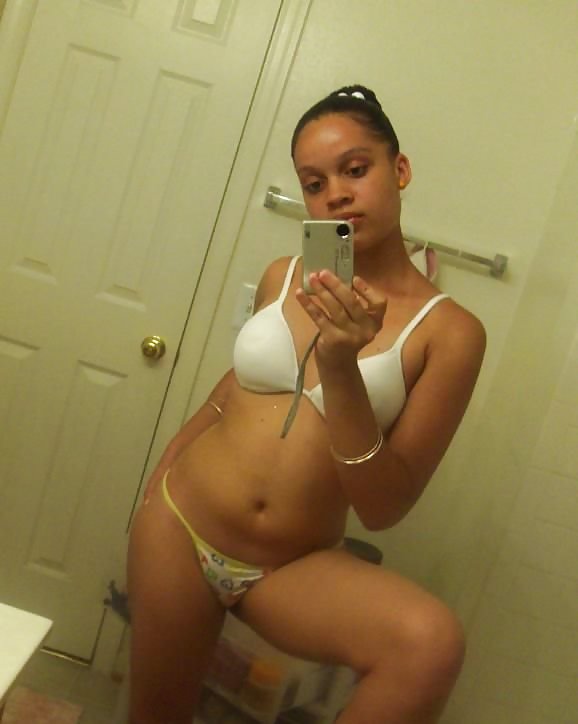 Porn Pics chubby teen selfshot