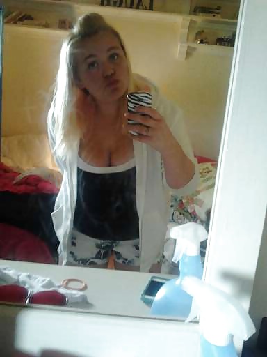 Porn Pics Teen Cleavage - Dressed
