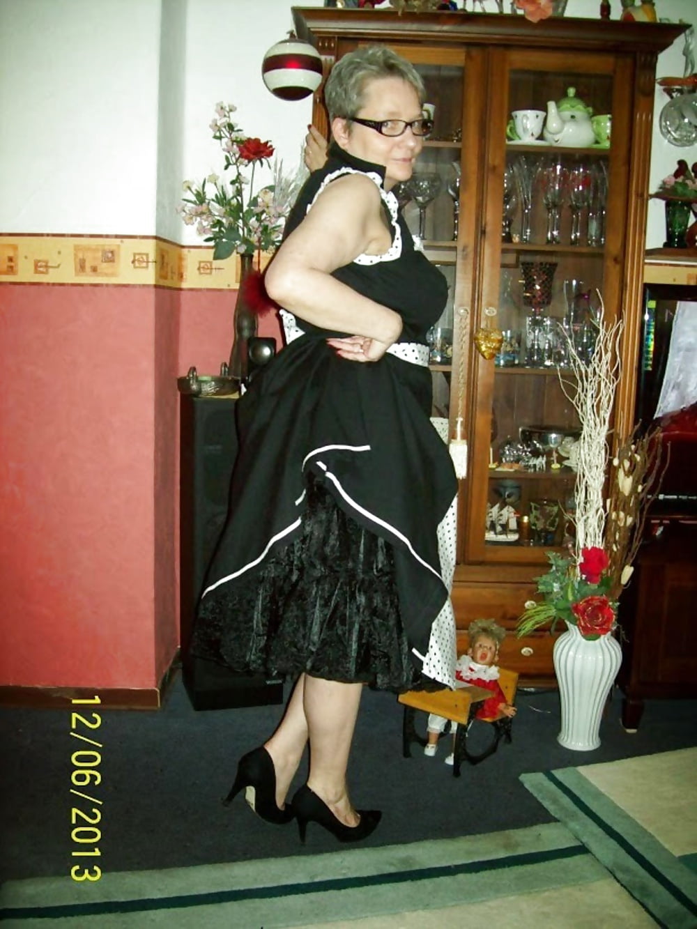 Porn Pics Anni German Horny Granny (non nude)