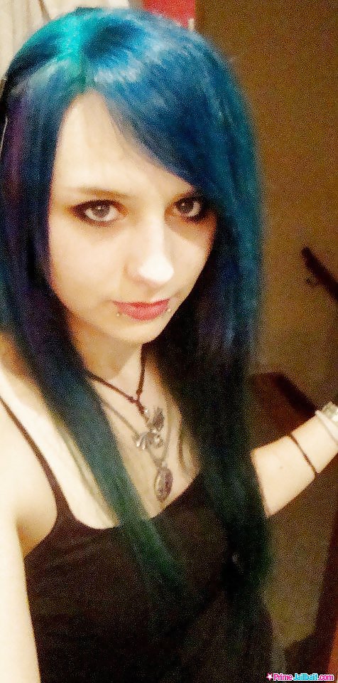 Porn Pics Dyed Hair Girls