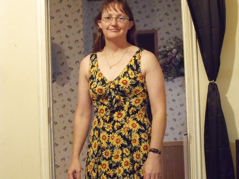 Porn Pics my flowered dress