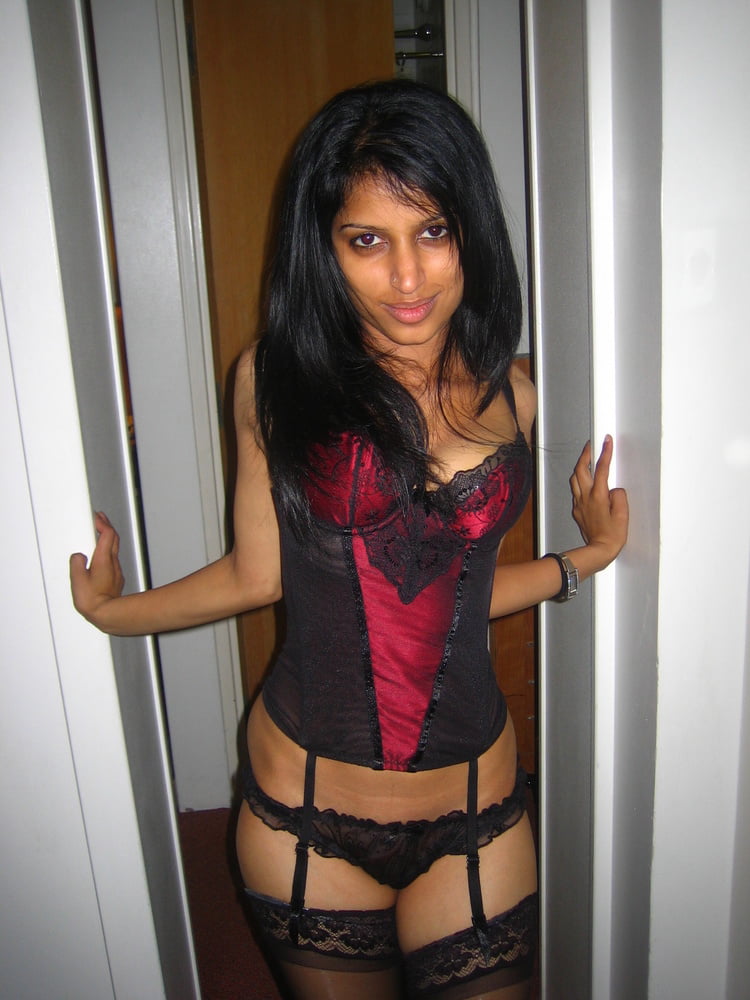 Muslim Slut Soorat Chopra - 305 Photos 