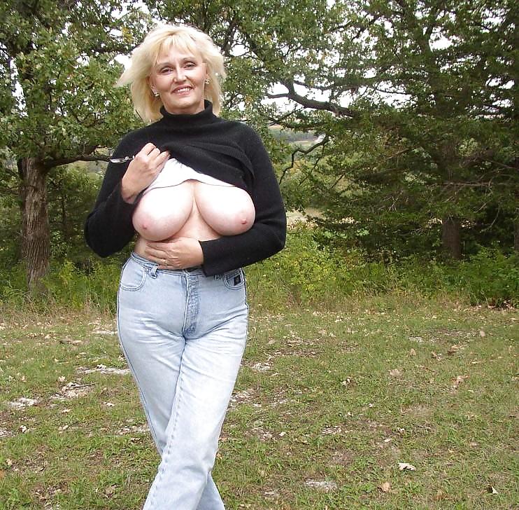 Porn Pics Granny outdoors