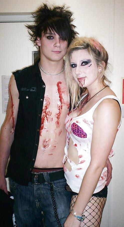 Porn Pics SmutDates Username 'Annabel18y'