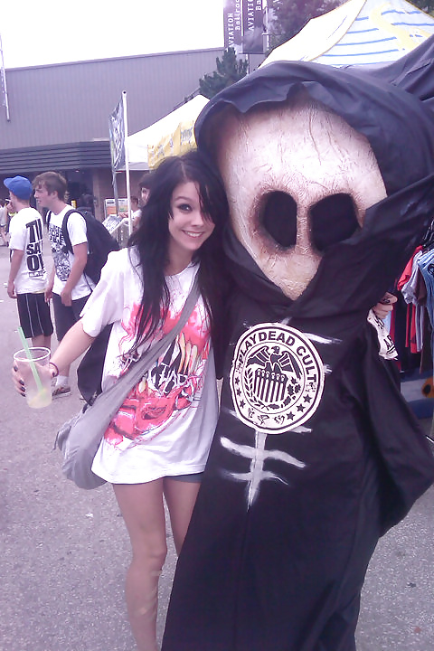 Porn Pics EMO Queen Bailey (NonNude)