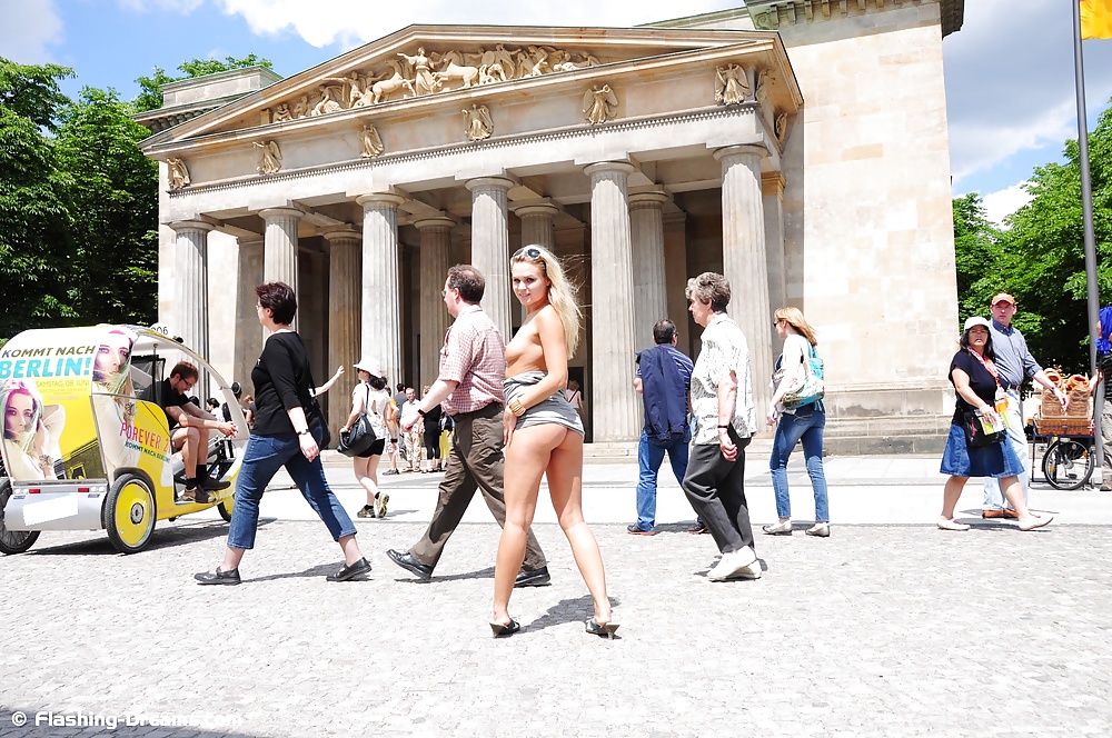 Porn Pics Public Nude In Berlin 3