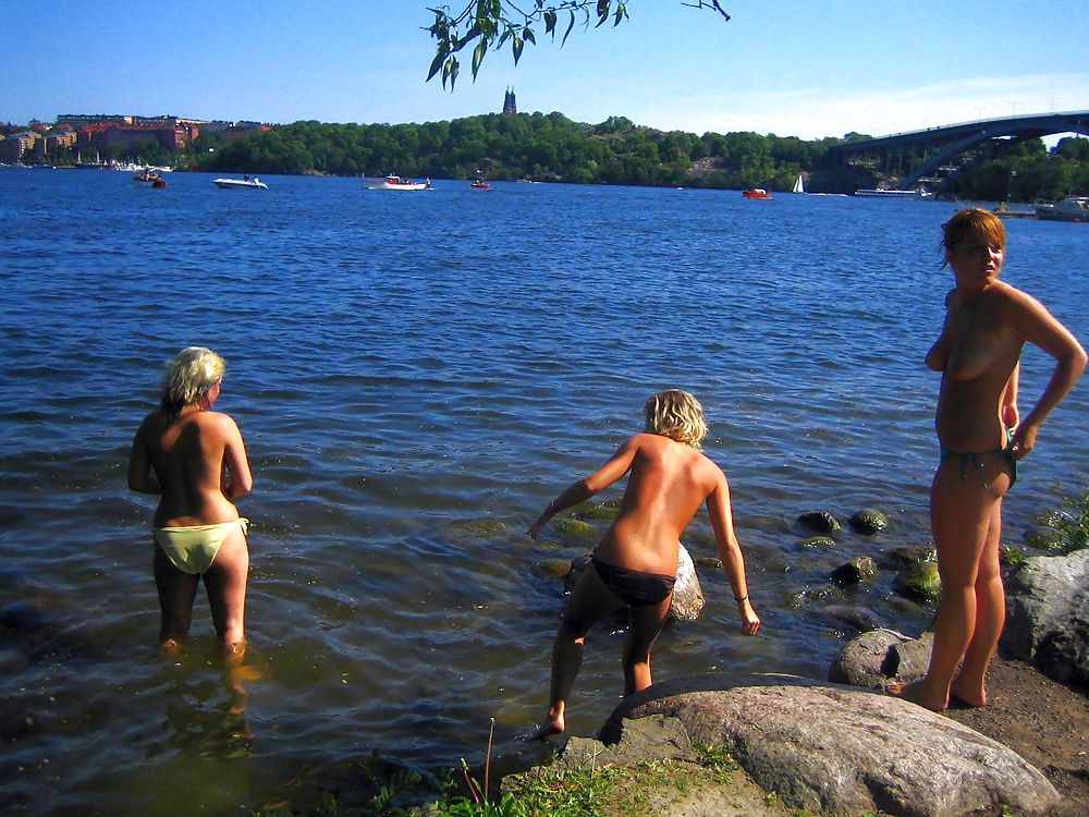 Porn Pics Real Amateur Set: Fun at Lake