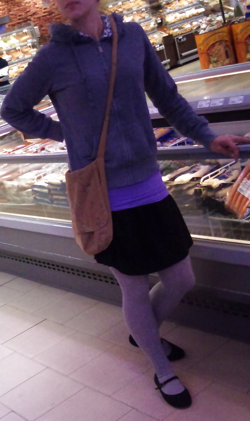 Porn Pics Candid - Schlampen: Sneaker, Socks, Pantyhose, Ballerinas