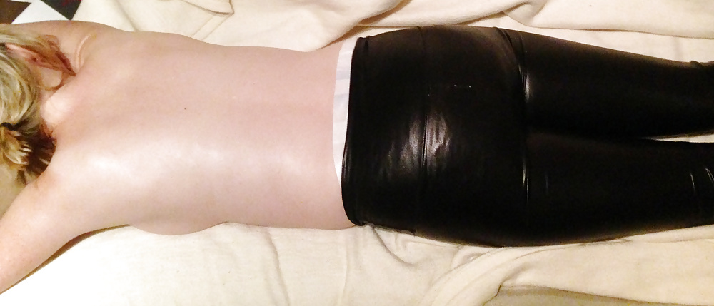 Porn Pics My Girlfriend wearing Diaper