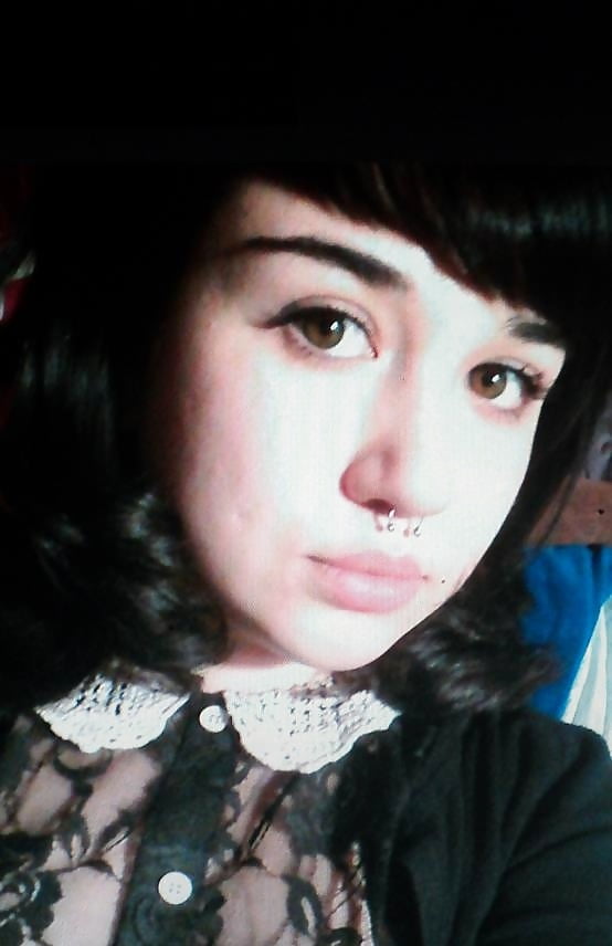 Porn Pics Stupid slut Hannah