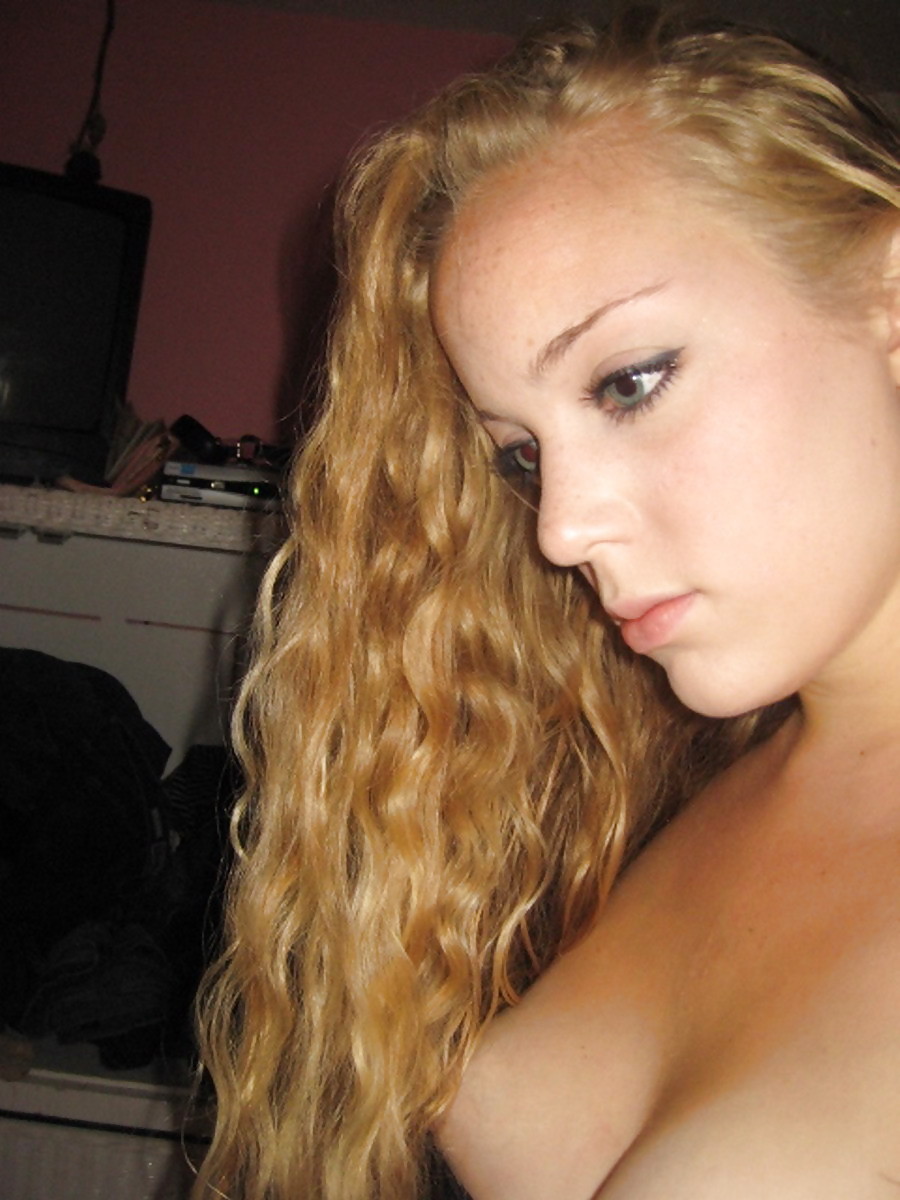 Porn Pics Blonde teen flashing her small tits