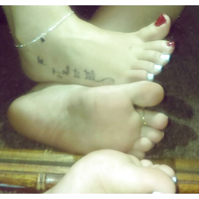 Porn Pics Dodo's feet.. Lebanese girl with super beautiful feet