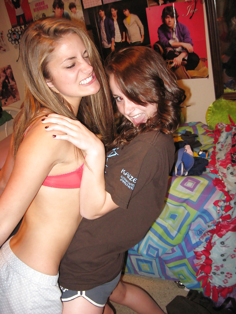 Porn Pics Teen Slumber Party #full