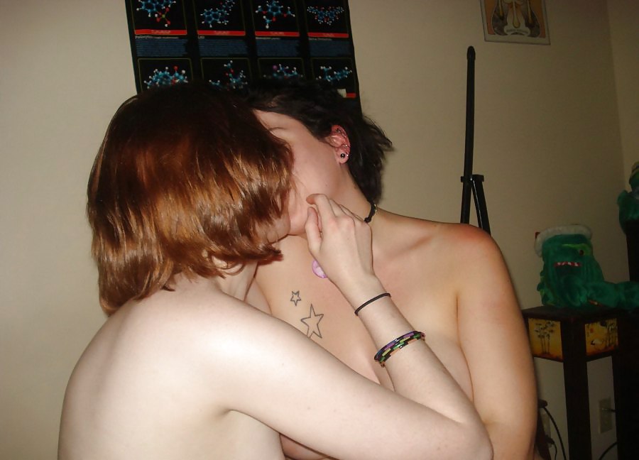 Porn Pics Teen Lesbians