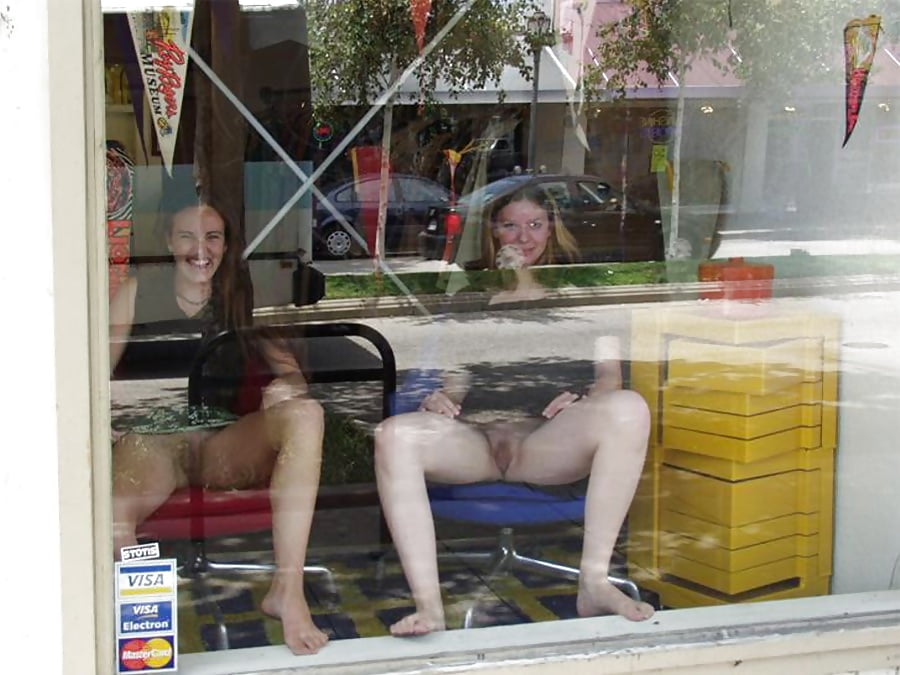 Porn Pics Amateur Sluts Public Flashing! - vol 4!