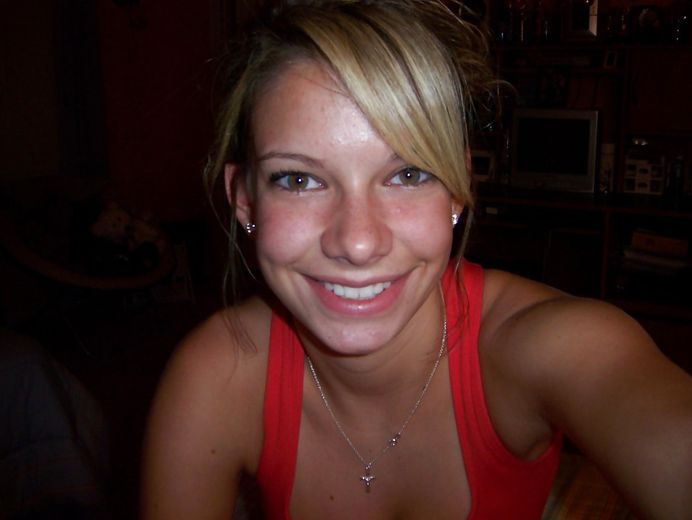 Porn Pics Allie