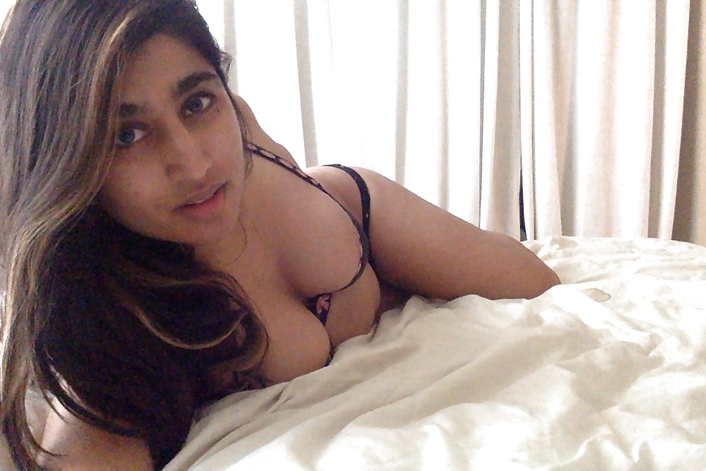 Porn Pics chubby cute and sexy indian girl