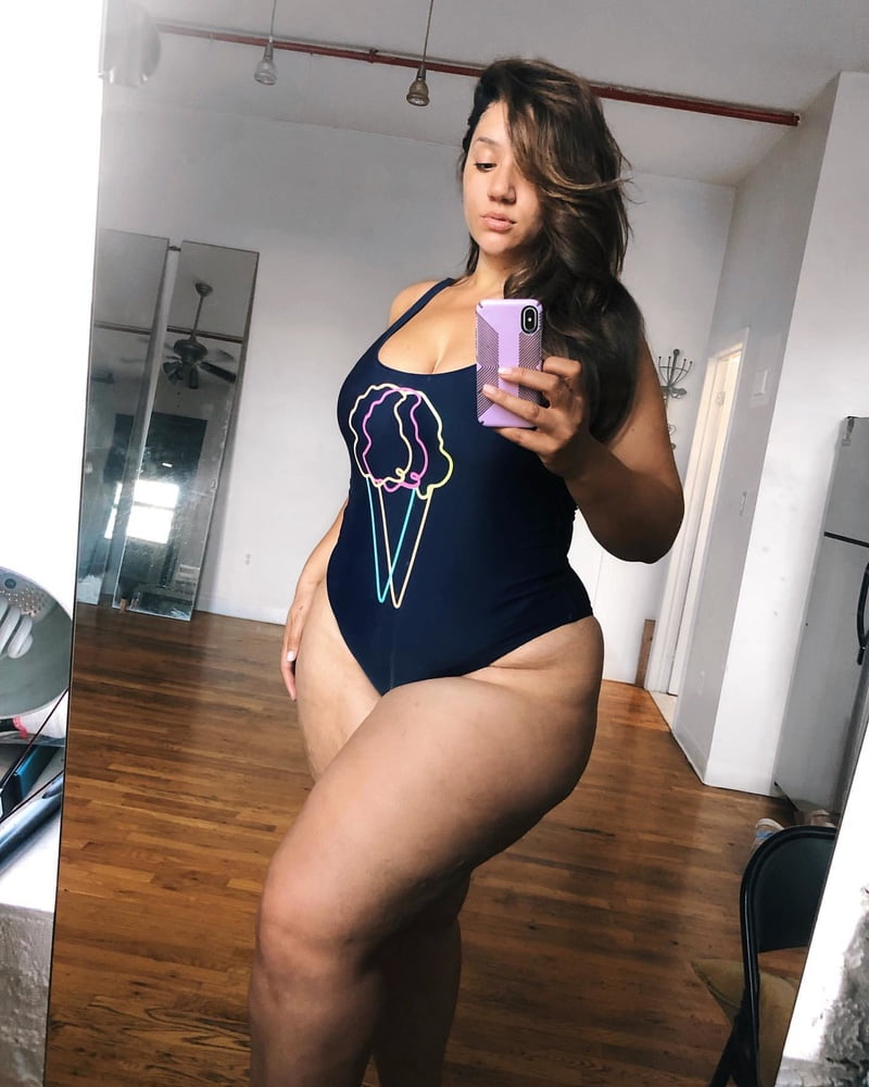 Erica Lauren - Extra Wide Hips, Super Thick Thighs.