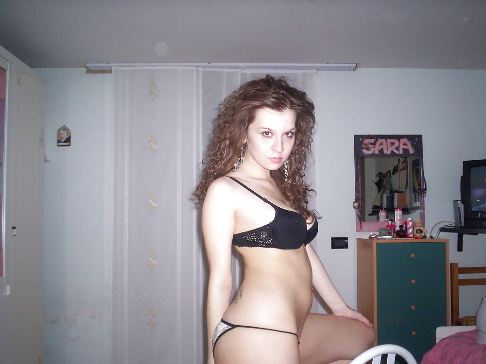Porn Pics Sexy Curly Hair Babe