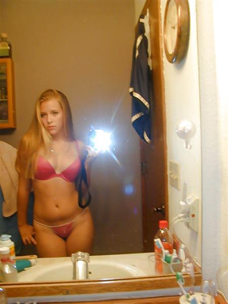 Porn Pics Self Shot BlonDe