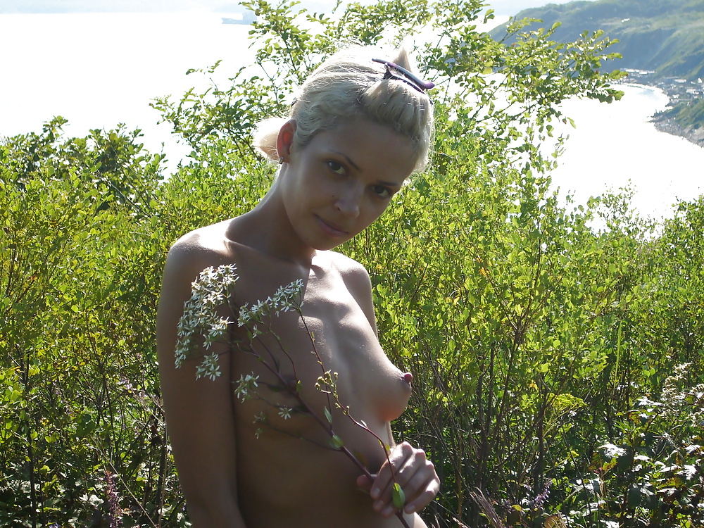 Porn Pics Amateur Nude Photos - Russian Sexy Blonde Teen Girl
