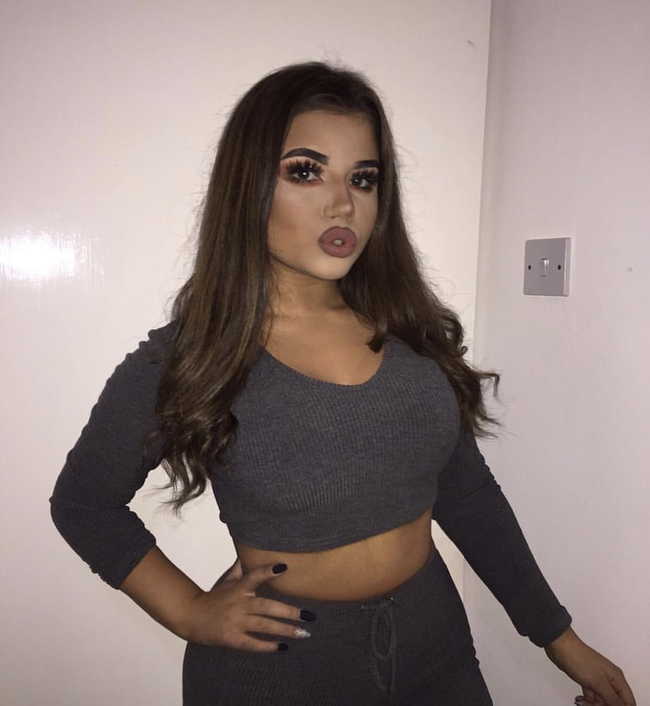 Porn Pics Dirty Comments For This Makeup Obsessed Slut Teen