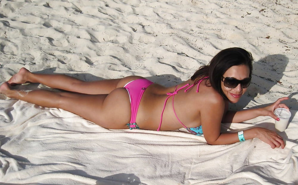 Porn Pics Moms and MILFs Mix 017