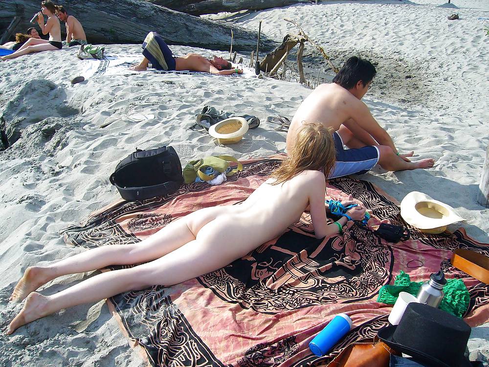 Porn Pics naked at the beach