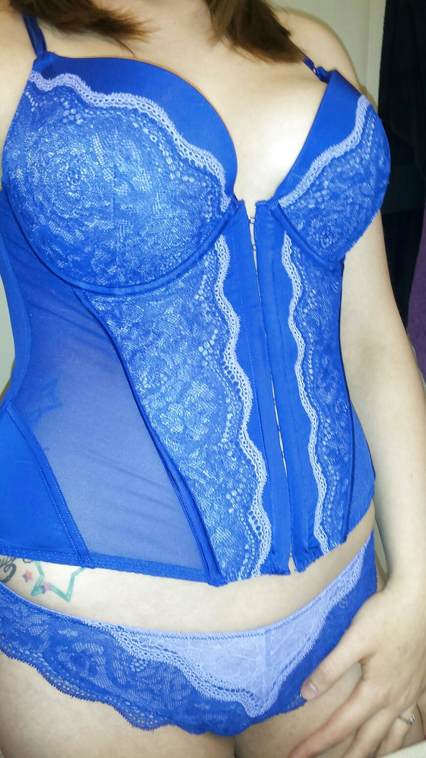 Porn Pics Would you cum on this face?