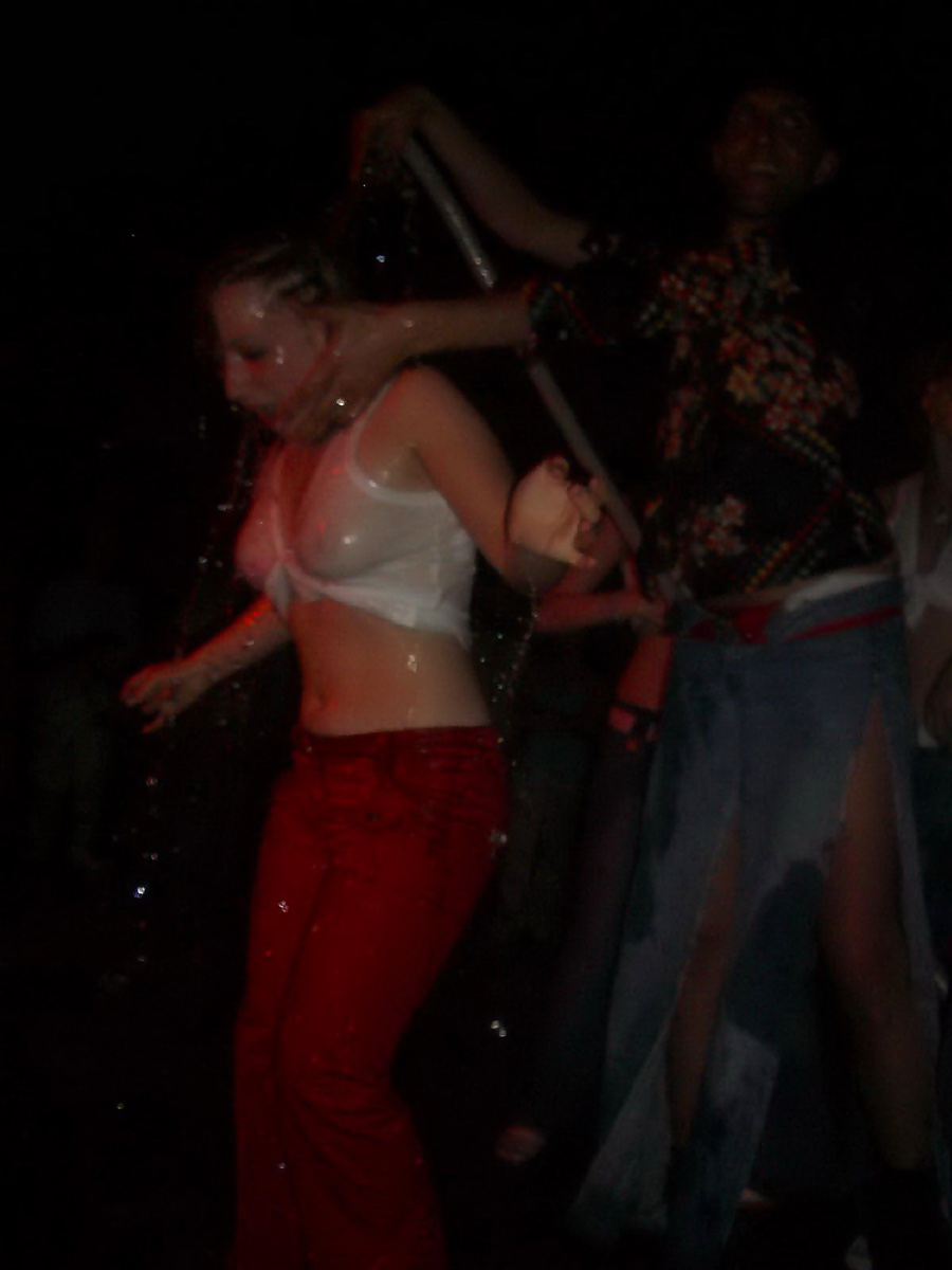 Porn Pics Wet Tee Shirt Contest Time!