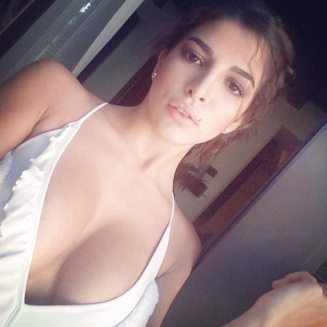 Porn Pics Arab beauty 30 - Cum on her