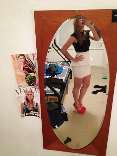 Porn Pics 19 yr old Charlotte
