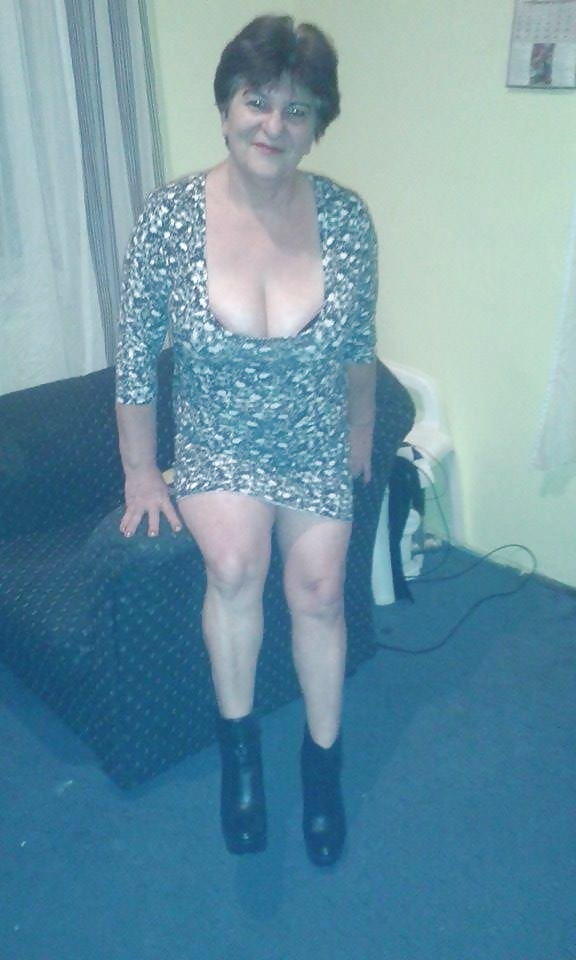 Porn Pics Mrs. J - Mature Peasant Whore