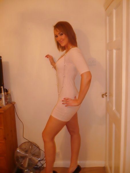 Porn Pics Hot ladies get ready for a night out