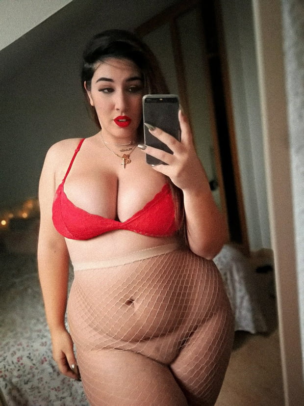 Hot Fat Babe Massive Tits - 60 Photos 