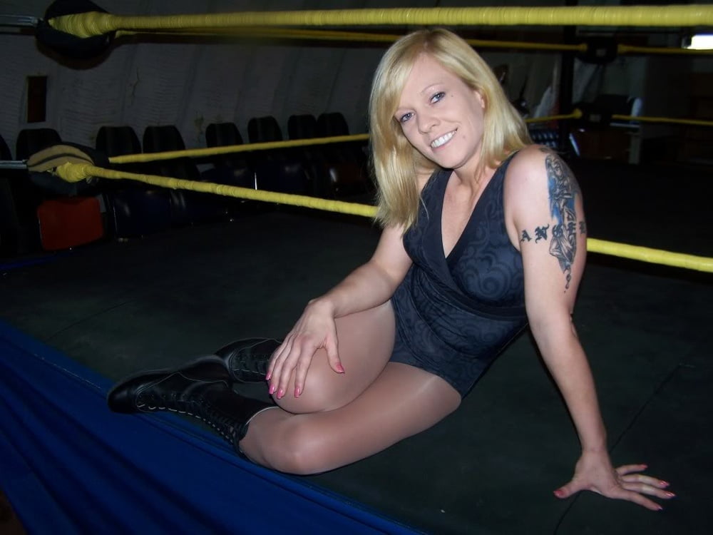 Female wrestlers in tights - 63 Photos 